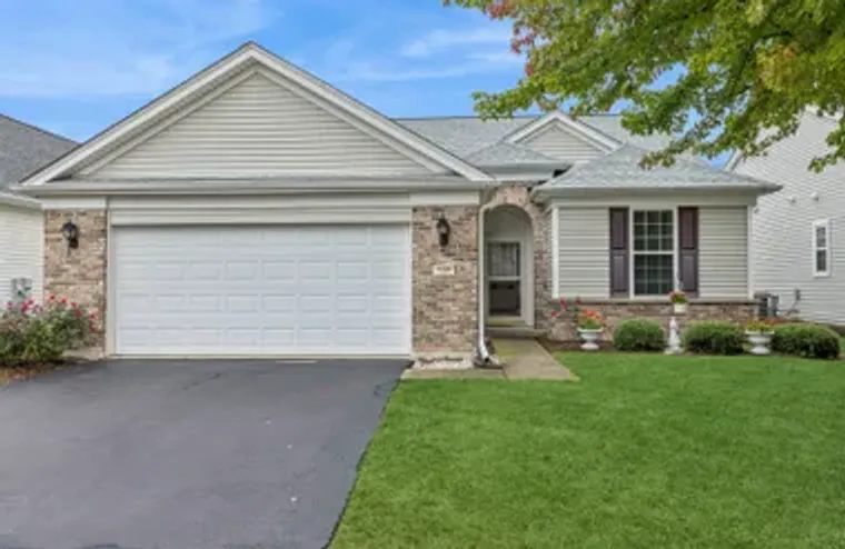 2596 VENETIAN LN, ELGIN, IL, 60124, Elgin, IL 60124