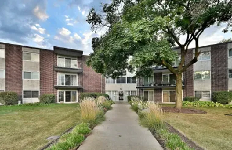 2800 MAPLE AVE 31C, DOWNERS GROVE, IL, 6..., Downers Grove, IL 60515