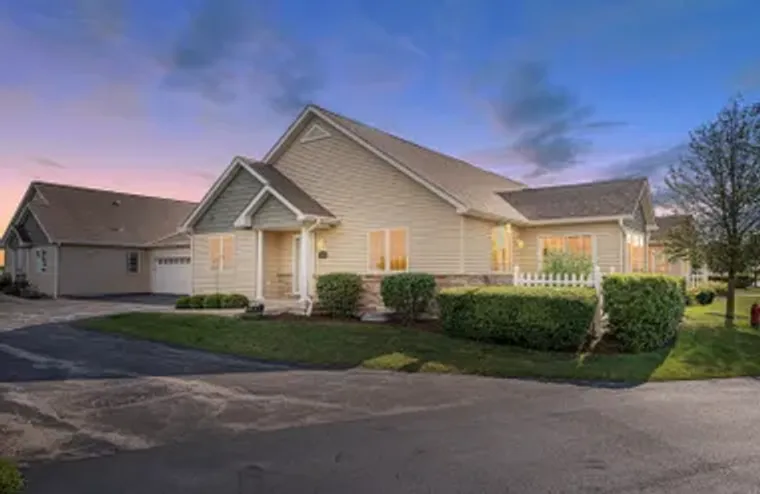 2182 WATERBURY LN 2182, SYCAMORE, IL, 60..., Sycamore, IL 60178