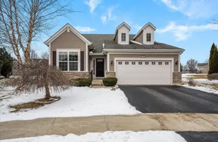 2843 HILLCREST CIR, NAPERVILLE, IL, 6056..., Naperville, IL 60564