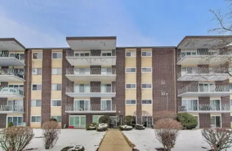 2900 MAPLE AVE APT 22C, DOWNERS GROVE, I..., Downers Grove, IL 60515