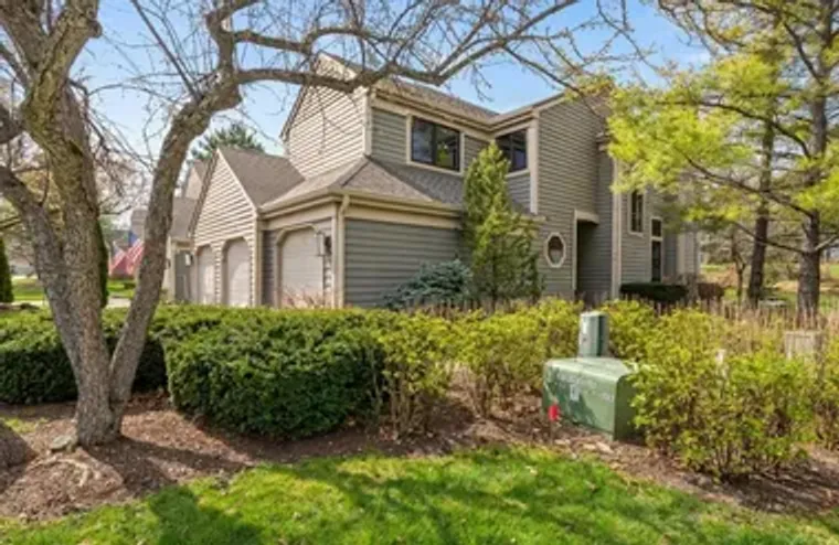 374 WHITE OAK LN 1190, LAKE BARRINGTON, ..., Lake Barrington, IL 60010