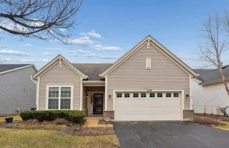 1104 HEATHROW LN, AURORA, IL, 60502, Aurora, IL 60502