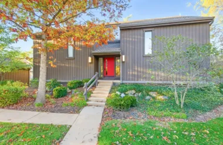 294 W MALLARD PT A, LAKE BARRINGTON, IL,..., Lake Barrington, IL 60010