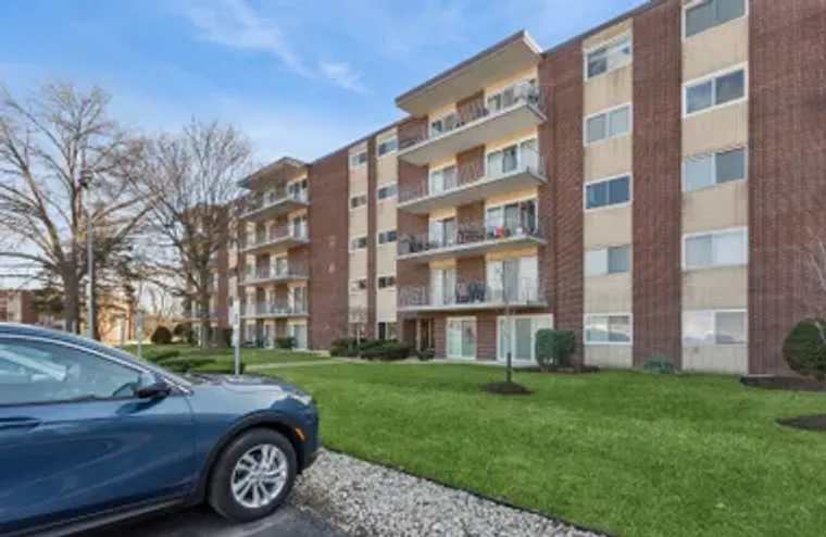 2900 MAPLE AVE 4D, DOWNERS GROVE, IL, 60..., Downers Grove, IL 60515