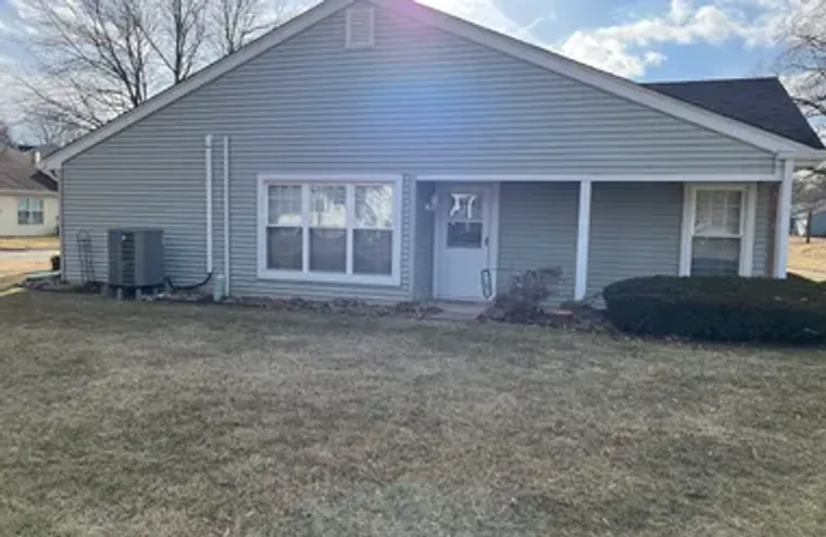 7202 OXFORD CIR 237, FOX LAKE, IL, 60020, Fox Lake, IL 60020