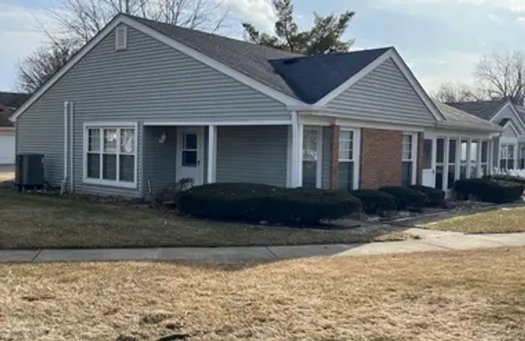 7202 OXFORD CIR 237, FOX LAKE, IL, 60020, Fox Lake, IL 60020