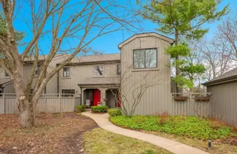 196 SHORELINE RD, LAKE BARRINGTON, IL, 6..., Lake Barrington, IL 60010