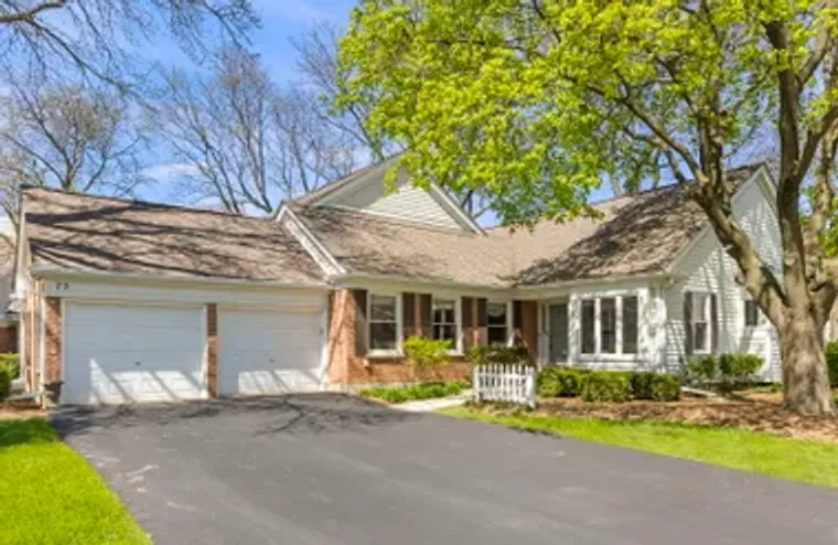 75 COUNTRY CLUB DR, PROSPECT HEIGHTS, IL..., Prospect Heights, IL 60070