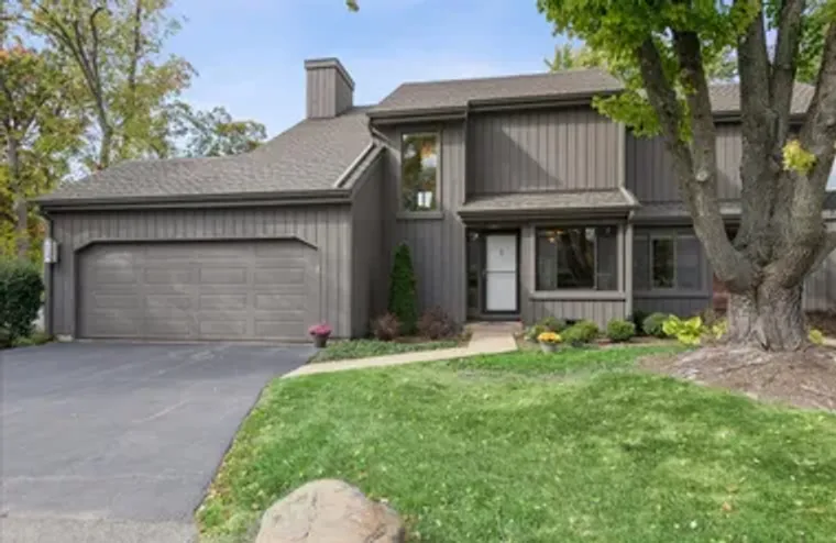 450 WOODVIEW RD, LAKE BARRINGTON, IL, 60..., Lake Barrington, IL 60010