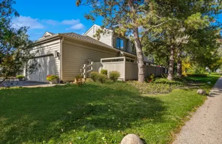 868 LONGMEADOW CT, LAKE BARRINGTON, IL, ..., Lake Barrington, IL 60010