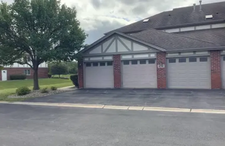 6241 MISTY PINES DR UNIT 1, TINLEY PARK,..., Tinley Park, IL 60477