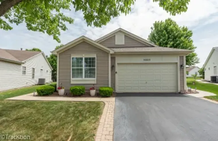 16601 GRANDWOOD LAKE DR, CREST HILL, IL,..., Crest Hill, IL 60403