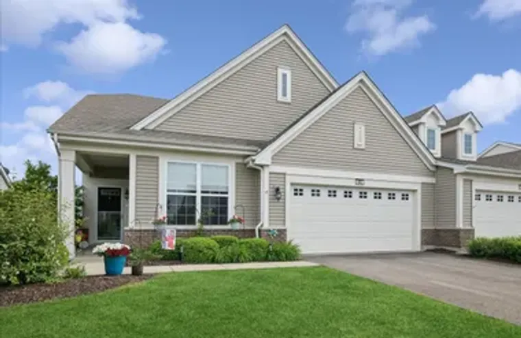 605 N FALLS CIR, PINGREE GROVE, IL, 6014..., Pingree Grove, IL 60140