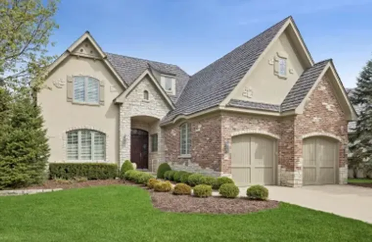64 FOREST GATE CIR, OAK BROOK, IL, 60523, Oak Brook, IL 60523