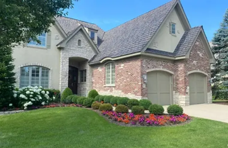 64 FOREST GATE CIR, OAK BROOK, IL, 60523, Oak Brook, IL 60523