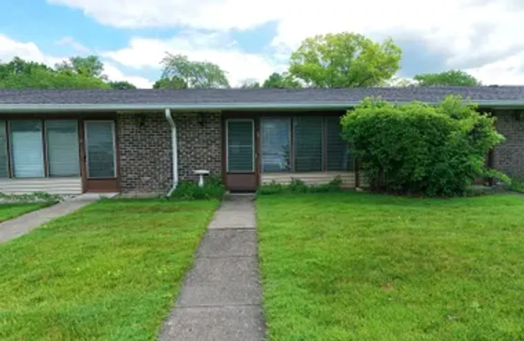 7415 CLARENDON CT 69, FOX LAKE, IL, 6002..., Fox Lake, IL 60020