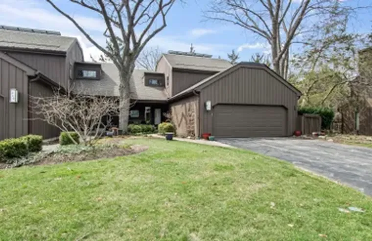 312 WOODVIEW RD, LAKE BARRINGTON, IL, 60..., Lake Barrington, IL 60010