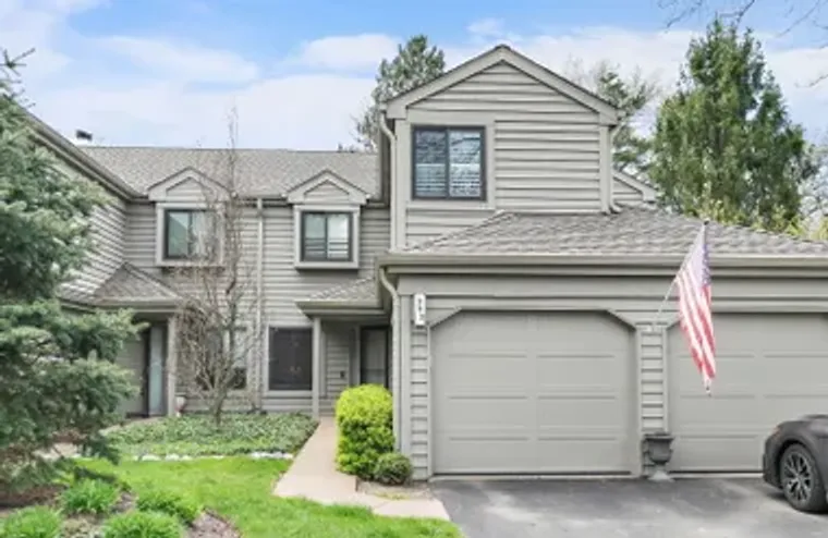 993 W LONGMEADOW CT 1028, LAKE BARRINGTO..., Lake Barrington, IL 60010