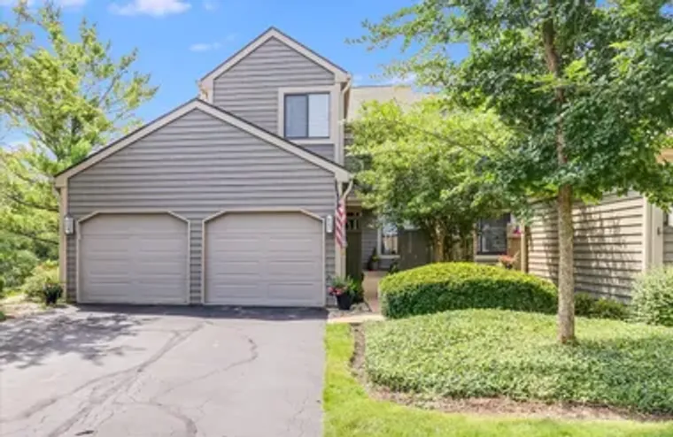 447 WHITE OAK LN 1135B, LAKE BARRINGTON,..., Lake Barrington, IL 60010