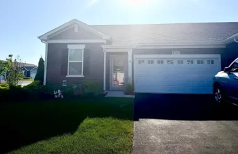 930 FITZWILLIAM WAY, NORTH AURORA, IL, 6..., North Aurora, IL 60542
