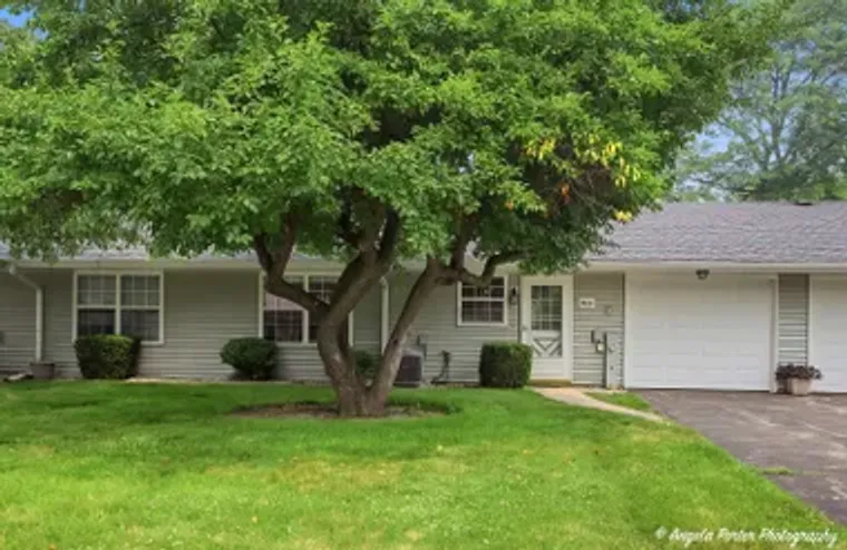 7404 CREST HILL CT 215, FOX LAKE, IL, 60..., Fox Lake, IL 60020
