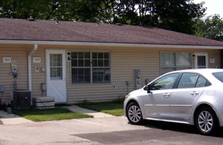 7415 CHEVY CHASE CT 3, FOX LAKE, IL, 600..., Fox Lake, IL 60020