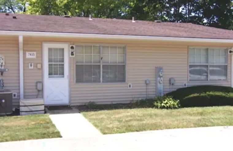 7415 CHEVY CHASE CT 3, FOX LAKE, IL, 600..., Fox Lake, IL 60020