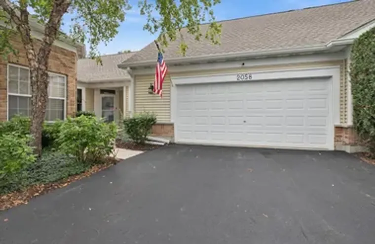 2058 CARILLON DR, GRAYSLAKE, IL, 60030, Grayslake, IL 60030