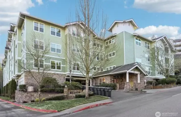 4406 PROVIDENCE POINT PL 301, ISSAQUAH, ..., Issaquah, WA 98029