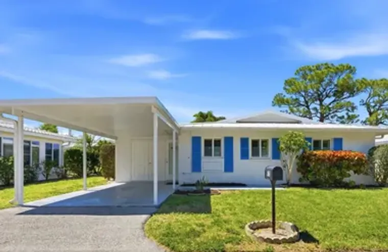 215 FAIR WINDS DR 215, NOKOMIS, FL, 3427..., Nokomis, FL 34275