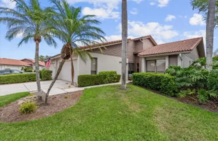 3862 WILSHIRE CIR 107, SARASOTA, FL, 342..., Sarasota, FL 34238