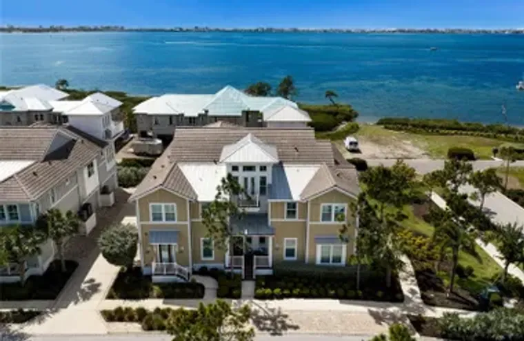 318 COMPASS POINT DR 202, BRADENTON, FL,..., Bradenton, FL 34209