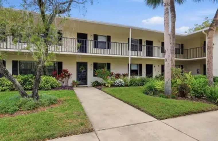7130 FAIRWAY BEND LN 291, SARASOTA, FL, ..., Sarasota, FL 34243