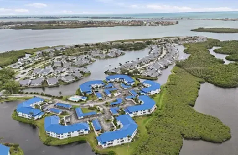 972 SANDPIPER CIR 972, BRADENTON, FL, 34..., Bradenton, FL 34209