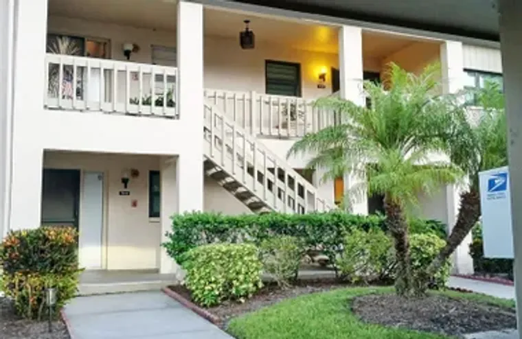 7143 WOOD CREEK DR # 203, SARASOTA, FL, ..., Sarasota, FL 34231