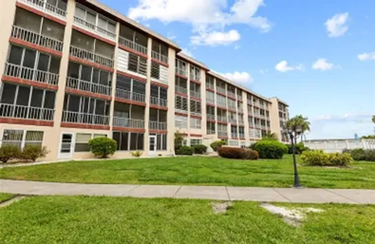 3959 LAKE BAYSHORE DR F 412, BRADENTON, ..., Bradenton, FL 34205