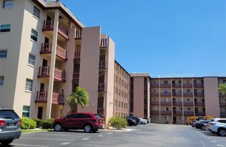 4079 LAKE BAYSHORE DR 308, BRADENTON, FL..., Bradenton, FL 34205