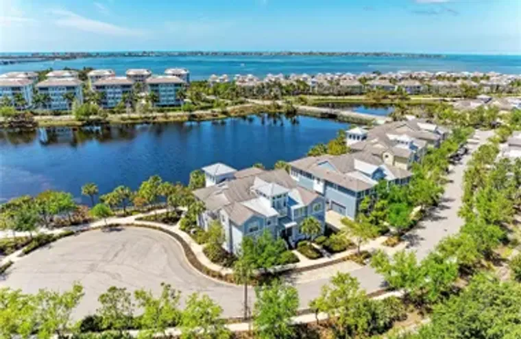 348 SAPPHIRE LAKE DR 101, BRADENTON, FL,..., Bradenton, FL 34209