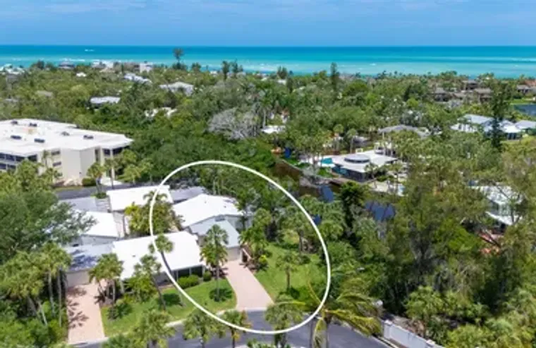 239 HOURGLASS WAY V7, SARASOTA, FL, 3424..., Sarasota, FL 34242