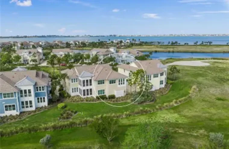 229 SAPPHIRE LAKE DR 201, BRADENTON, FL,..., Bradenton, FL 34209