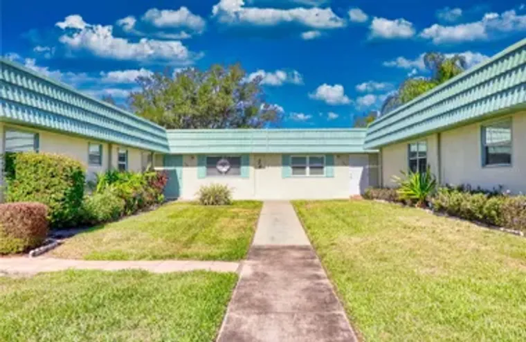 101 CAMBRIDGE TRL 196, SUN CITY CENTER, ..., Sun City Center, FL 33573