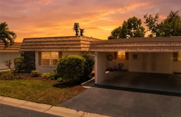 2330 RIVERBLUFF PKWY V245, SARASOTA, FL,..., Sarasota, FL 34231