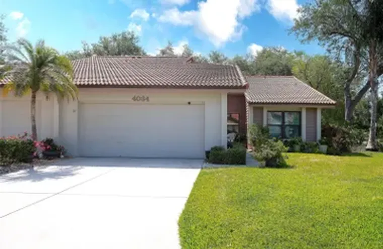 4034 WILSHIRE CIR 154, SARASOTA, FL, 342..., Sarasota, FL 34238