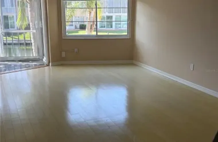 1250 N PORTOFINO DR 202, SARASOTA, FL, 3..., Sarasota, FL 34242