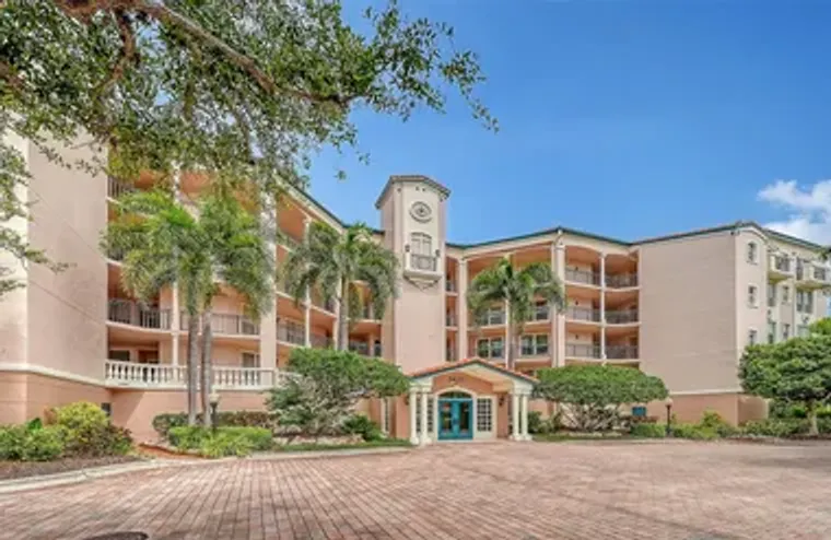 5420 EAGLES POINT CIR 206, SARASOTA, FL,..., Sarasota, FL 34231