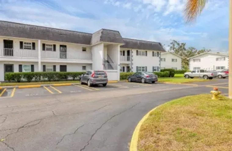 102 46TH AVENUE TER W APT 402, BRADENTON..., Bradenton, FL 34207
