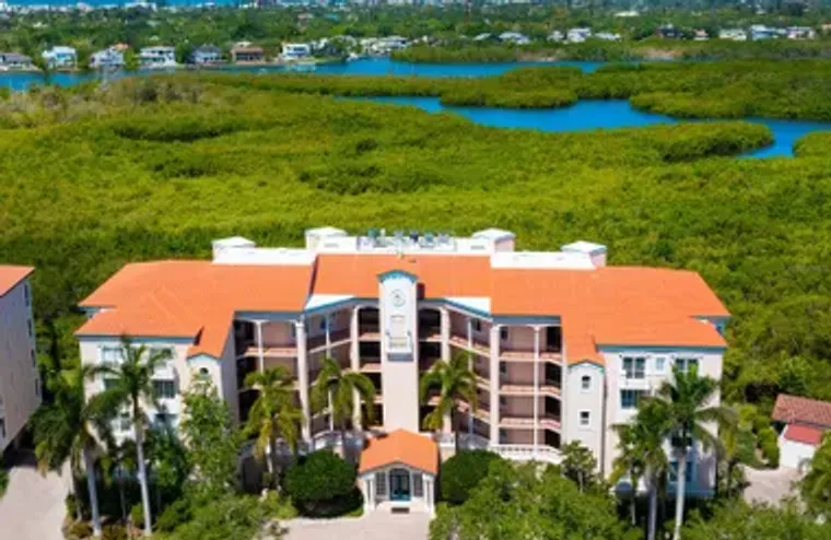 5420 EAGLES POINT CIR 106, SARASOTA, FL,..., Sarasota, FL 34231