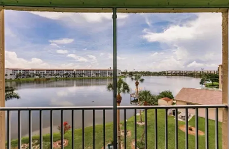 3635 LAKE BAYSHORE DR J-410, BRADENTON, ..., Bradenton, FL 34205