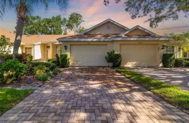 2411 NEW HAVEN CIR 70, SUN CITY CENTER, ..., Sun City Center, FL 33573
